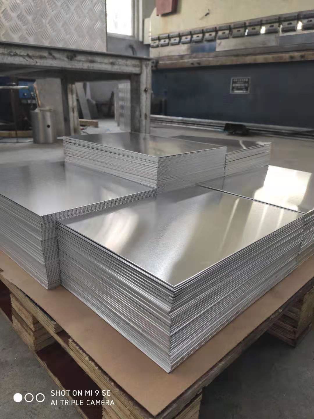 Tầm quan trọng và ứng dụng của thép tấm cán nguội The importance and application of cold-rolled steel plates